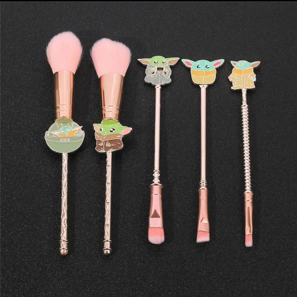 Star Wars Grogu‎ Baby Yoda Makeup Brush Set